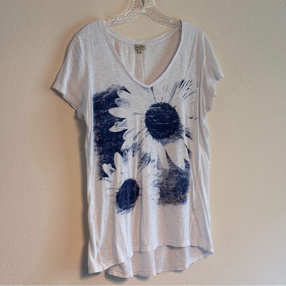 Chip + Pepper Women’s Floral Print White & Blue short sleeve shirt SZ - S